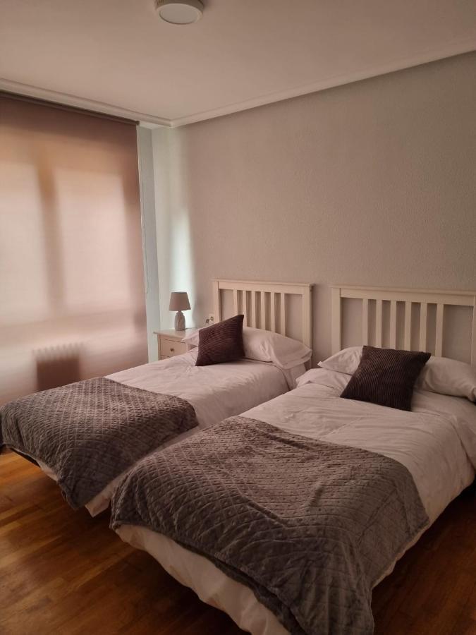 Vivienda Silvia Renfe Apartman León Kültér fotó